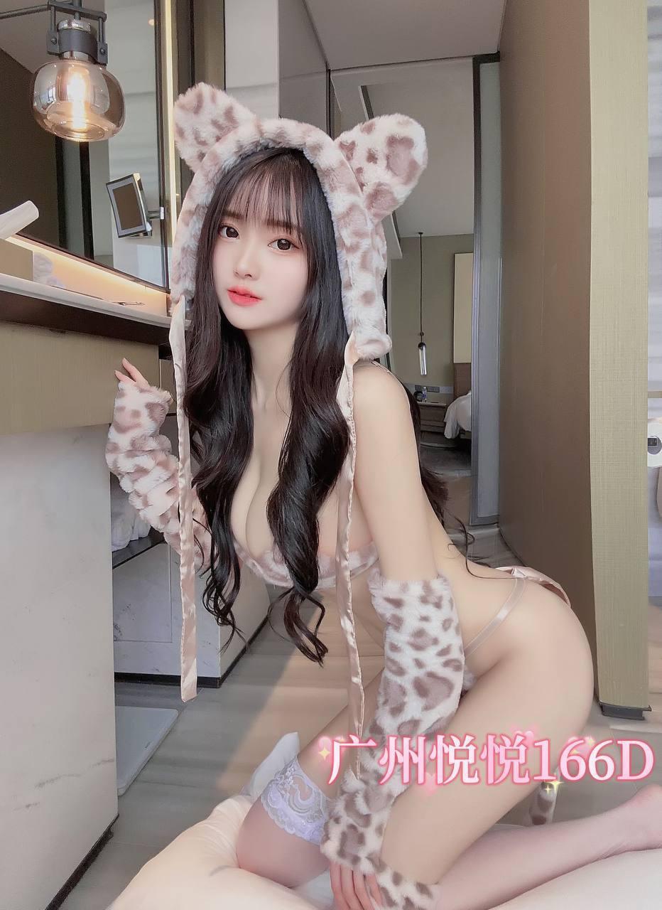 深圳人无法理解竹椅的舒适度，现代都市与古典雅致的碰撞